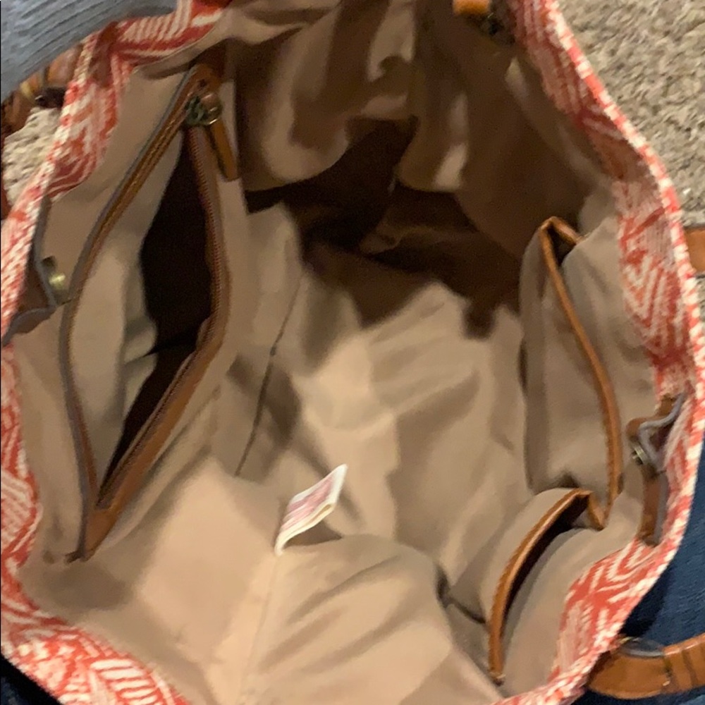 Lucky Brand Geometric Red and Tan Tote - Picture 3 of 6